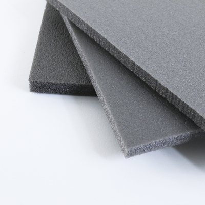 Taille personnalisée IXPE Matériau en rouleau Résistant aux produits chimiques Mousse en PE à cellules fermées Pour les planches SPC