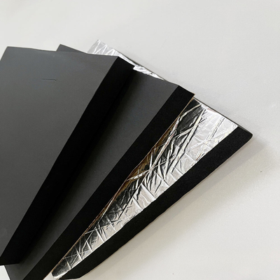 Foil d'aluminium revêtu de mousse de caoutchouc NBR Cell fermée à faible conductivité thermique pour climatisation