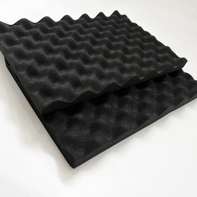 Résistance au vieillissement CR mousse de caoutchouc néoprène imperméable pour les joints et les joints