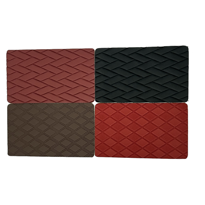 Broderie en cuir synthétique artificiel en PVC tapissé avec éponge pour le couvercle du siège auto