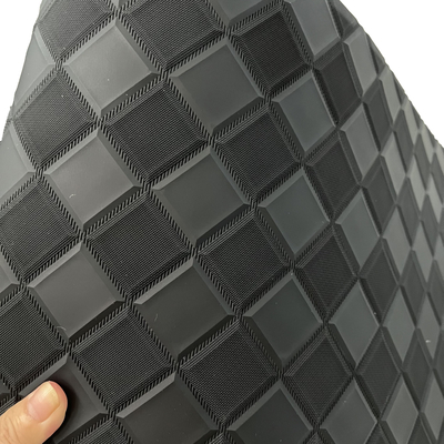 PVC Broderie synthétique Couverture en cuir pour tapis de sol de voiture Support de rouleau sur mesure