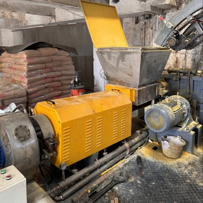Mélangeur machine à pelletiser en plastique à vis unique machine à granuler en PE