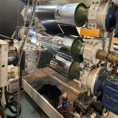 Machines de ligne d'extrusion de feuilles de mousse XPE IXPE pour la fabrication de rouleaux de feuilles de mousse de polyéthylène