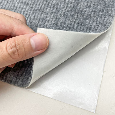 Tapis de jeu à gratter collant pour mur de tapis auto-adhésif découpable à partir de griffes de chat