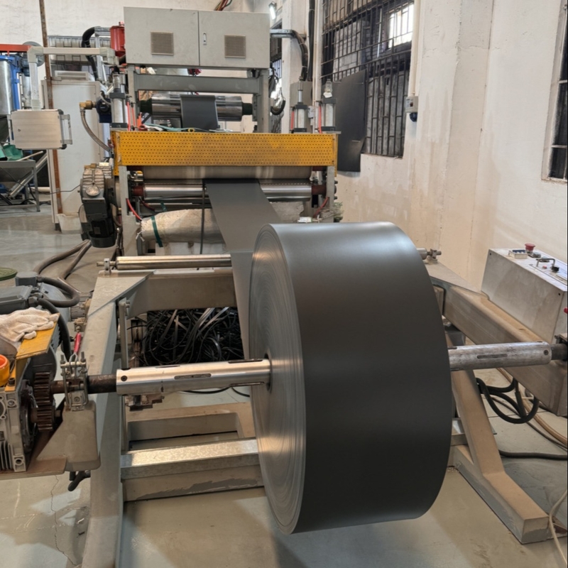 Ligne de production de machines d'extrusion par mousse croisée pour rouleau de feuille de mousse IXPE XLPE