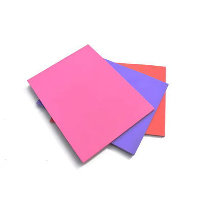 Mousse flexible colorée d'Eva de 38 degrés avec le support adhésif pour le projet de métier
